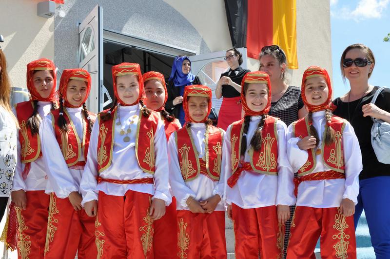 n_Cami acilis 100.jpg